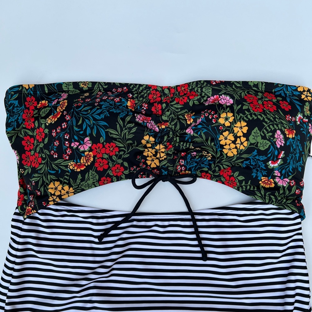 TIME AND TRU MISSY 1PC SWIMSUIT - Picture 5 of 12